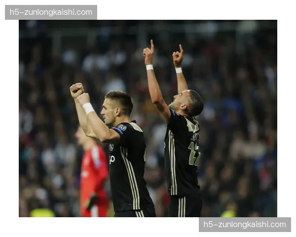 武磊射正率58%数据亮眼 海港前锋终结能力保持高水平